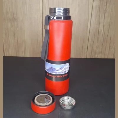 Red SS Vacuum Water Bottle (2) Red SS Vacuum Water Bottle – Stainless Steel | Double-Wall Insulated - Image 2 | Karkhano Market Pakistan