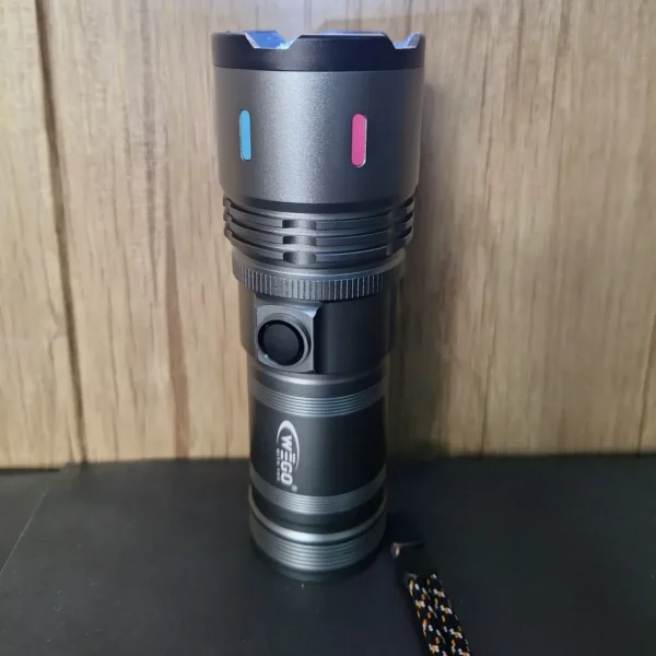BX-57 Tri-Source LED Flashlight BX-57 Tri-Source LED Flashlight