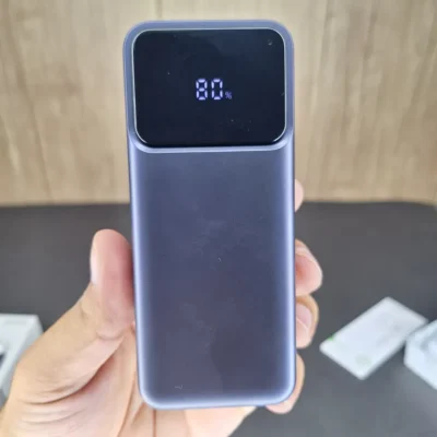 DUZZONA Compact Power Bank with Retractable Cable 10000mAh