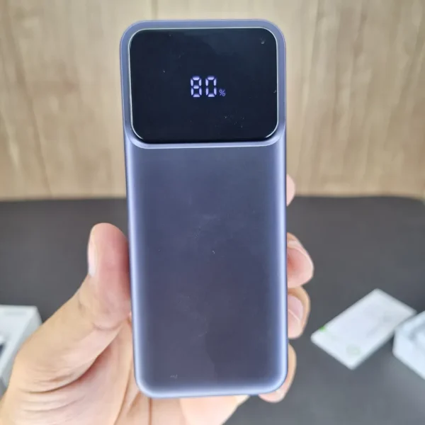 DUZZONA Compact Power Bank with Retractable Cable 10000mAh