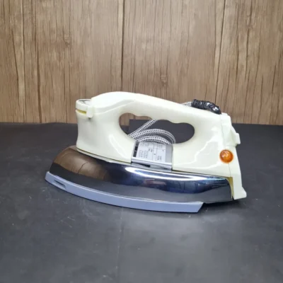 Haier Dry Iron SI-2024 (2) Haier Dry Iron SI-2024 – Reliable Non-Stick Gliding Iron