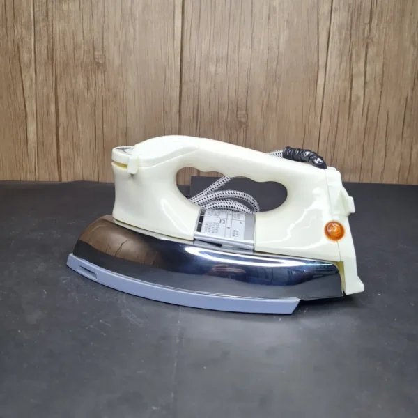 Haier Dry Iron SI-2024 – Reliable Non-Stick Gliding Iron