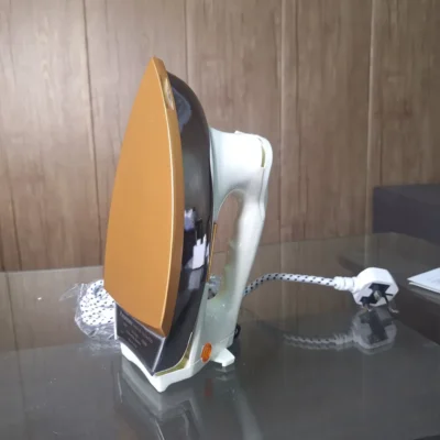 Panasonic NI-22AWTXJ De-luxe Automatic Iron White with Ceramic Coating (2) Best Automatic Iron for Smooth Wrinkle-Free Clothes