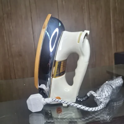Panasonic NI-22AWTXJ De-luxe Automatic Iron White with Ceramic Coating Panasonic NI-22AWTXJ De-luxe Automatic Iron White with Ceramic Coating