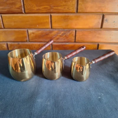 Coffee pot set showing 7oz 14oz 21oz sizes Coffee pot set showing 7oz 14oz 21oz sizes
