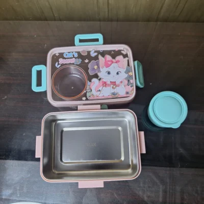 Kids cartoon lunch box (2) Kids Cartoon Lunch Box – Leak Proof Design