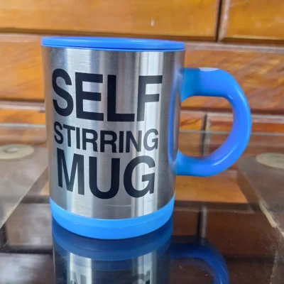 Self stirring mug button and handle design (2) Self Stirring Mug – Durable & Convenient