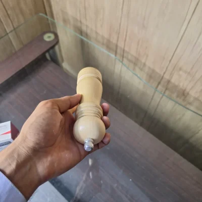 Wooden Manual Pepper Grinder – Durable Pick
