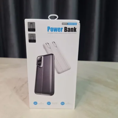 Power Bank with Built-in Cables Power bank with built-in Lightning and Type-C cables retail box