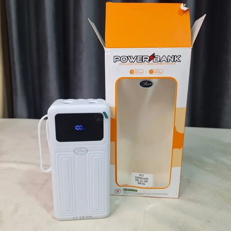 Prior P31 30000mAh power bank with retail box and LED display