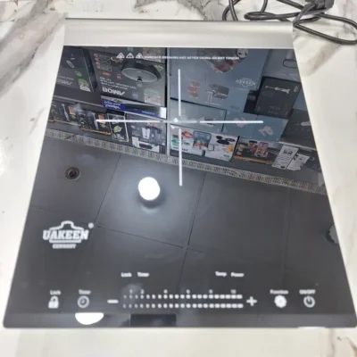 Uakeen ZL-2601 - Cooktop Surface and Controls Uakeen ZL-2601 induction cooker glass ceramic cooktop and touch controls