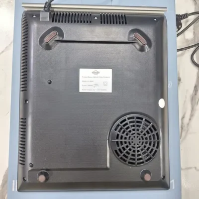 Uakeen ZL-2601 - Underside Rating Label Uakeen ZL-2601 induction cooker underside rating label