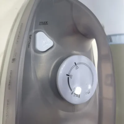Uakeen ZL-817 iron water fill inlet