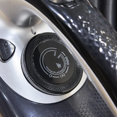 Uakeen Electric Steam Iron ZL-830A — product view 6 Uakeen Electric Steam Iron ZL-830A product view 6
